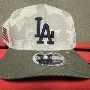 New Era 9Seventy 2025 Dodgers Armed Forces Day Two-Tone Snapback Stretch Hat NEW